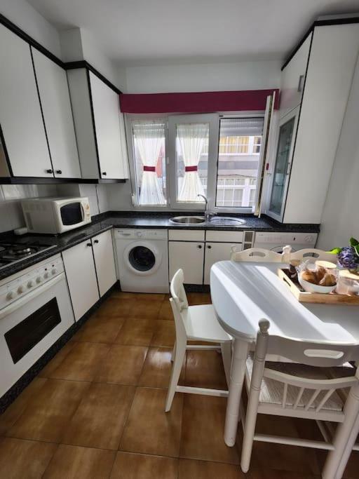 Ferienwohnung Duplex Rua Sol - Netflix Laxe Exterior foto